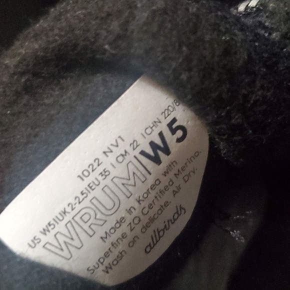 Allbirds Black and White Sneakers Womens Size 5 Wrum W5 - Picture 13 of 14